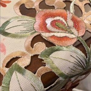 Meet your Posher, Amira